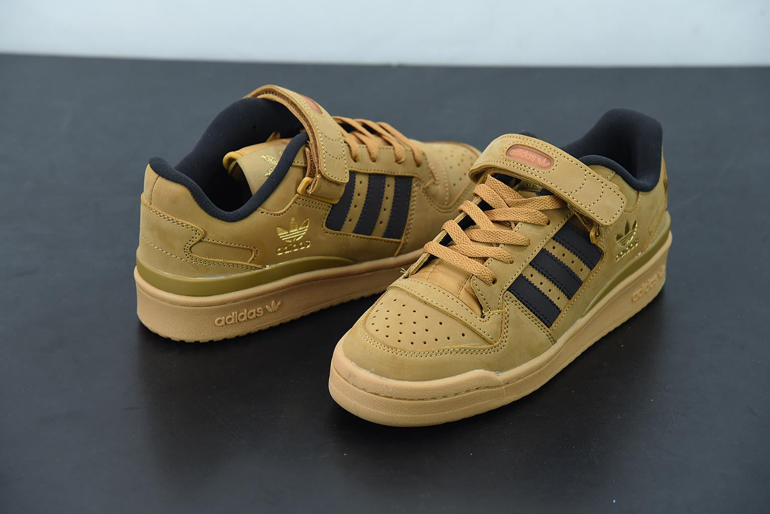 Adidas Forum Originals Low Caramel Secondary image