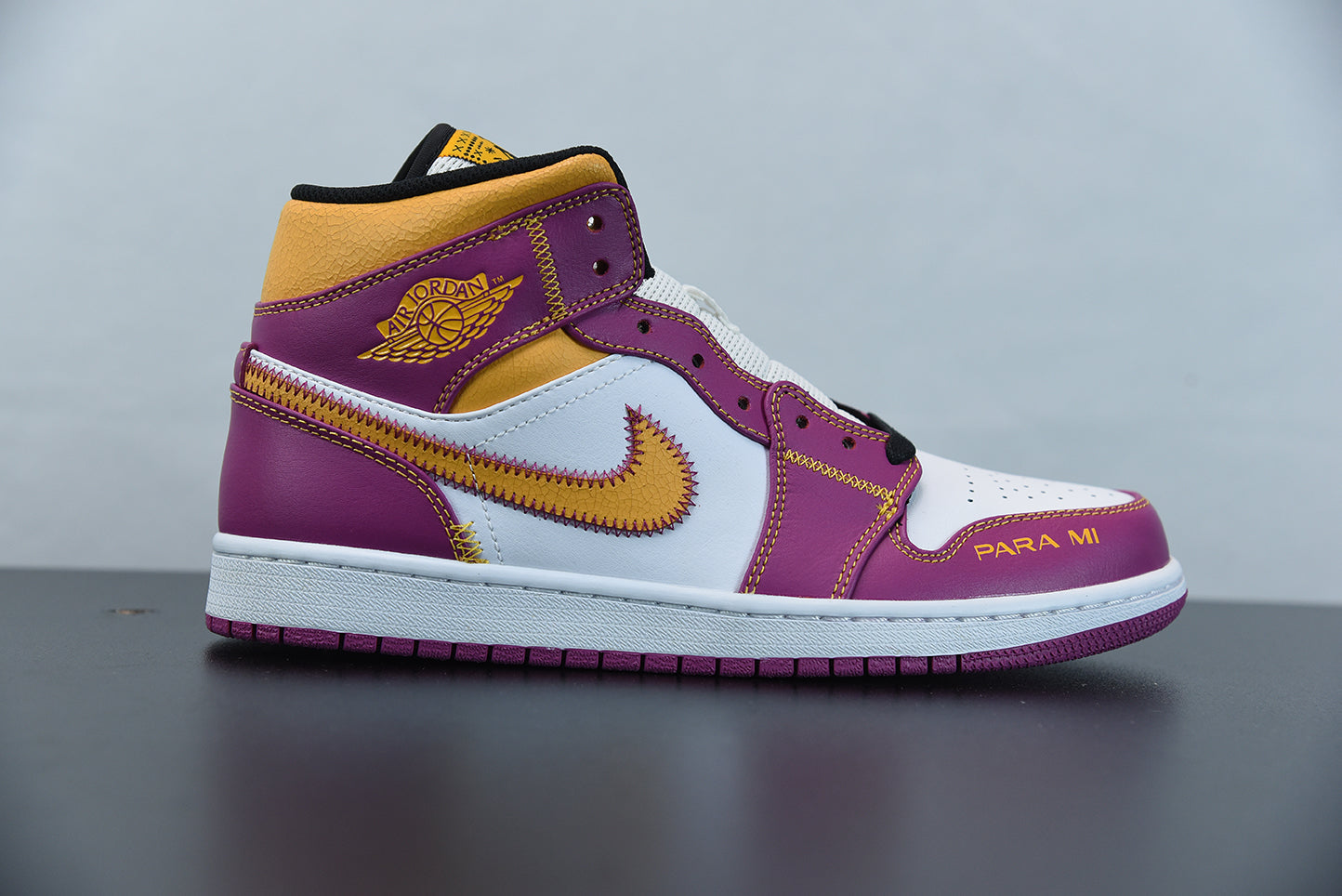 Nike Air Jordan 1 Mid DOD