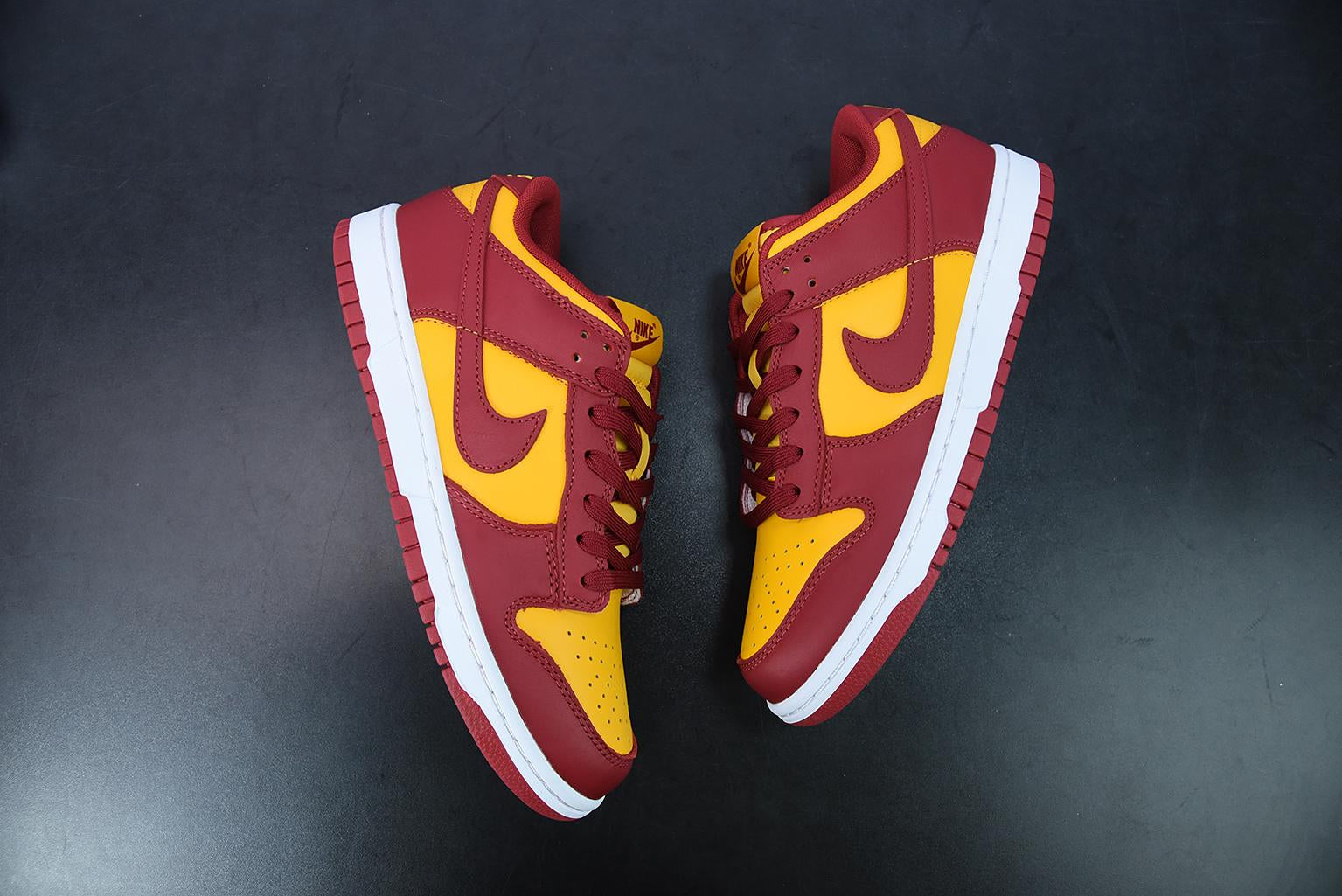 Nike SB Dunk Low Midas Gold