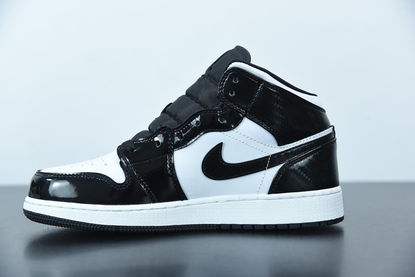 Nike Air Jordan 1 Mid Carbon fiber All-Star