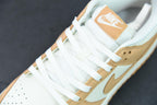 Nike Dunk SB Low Wmns Harvest Moon
