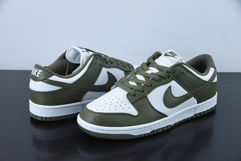 Nike Dunk Low Medium Olive