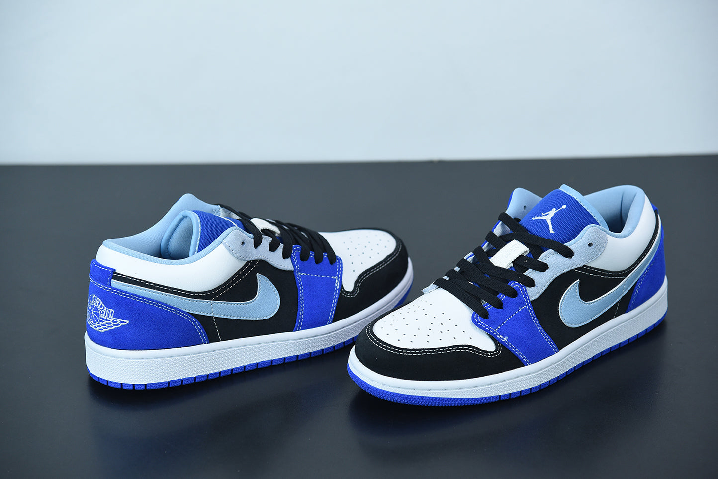 Nike Air Jordan 1 Low Racer Blue Secondary image