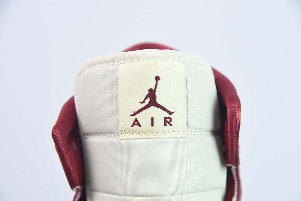 Nike Air Jordan 1 Mid Tiki Leaf