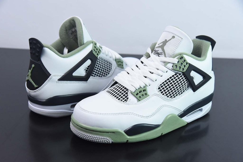 Nike  Air Jordan 4 Retro Oil Greed