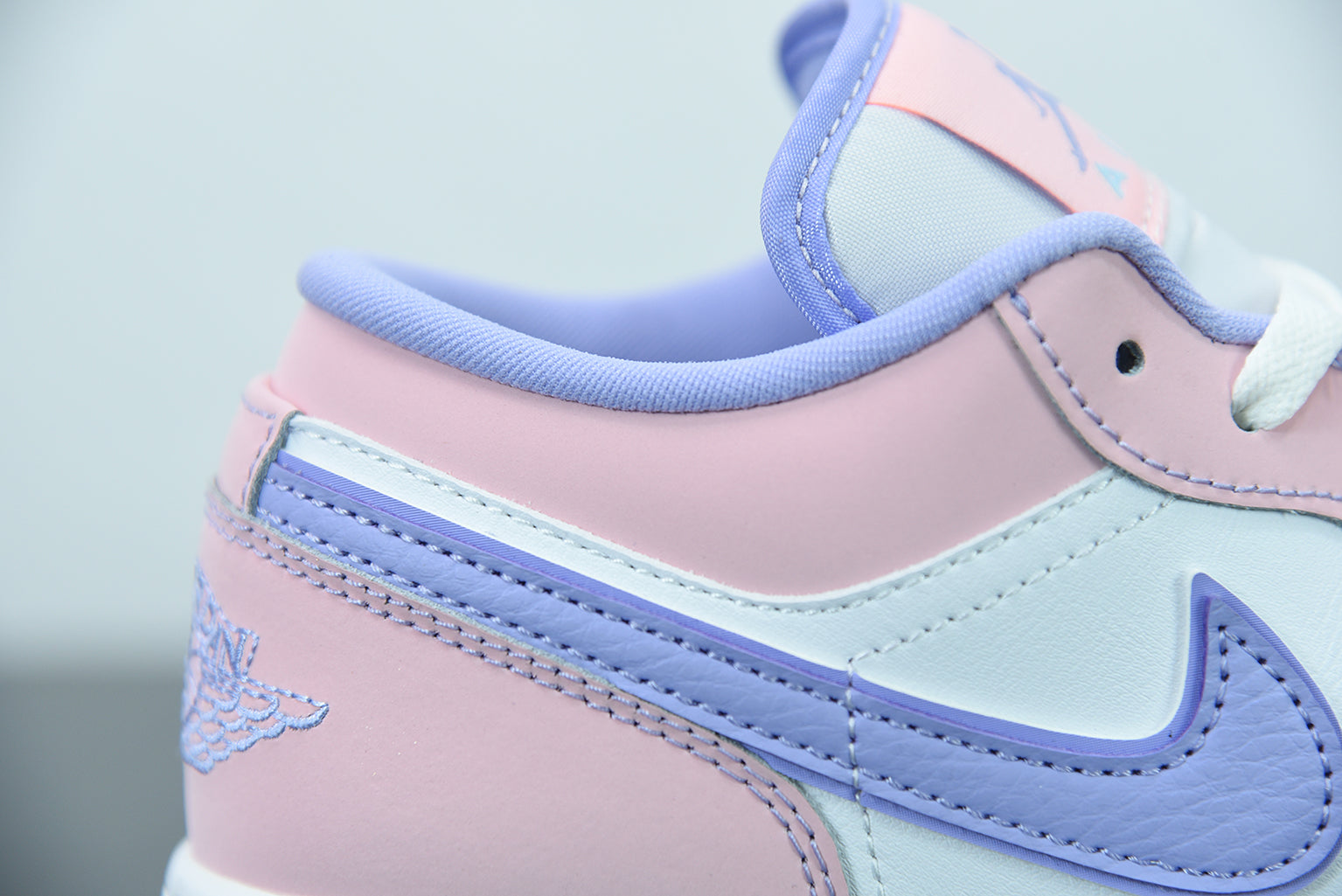 Nike Air Jordan 1 Artic Punch