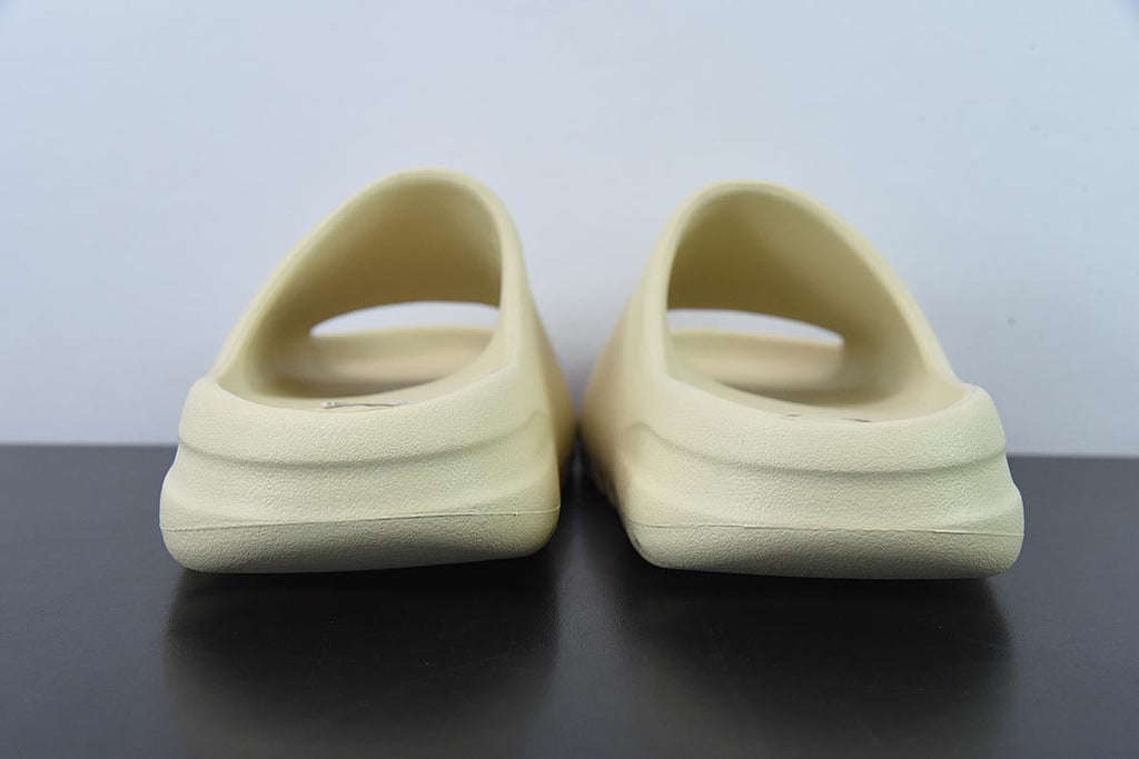 Adidas Yeezy Slide Bone