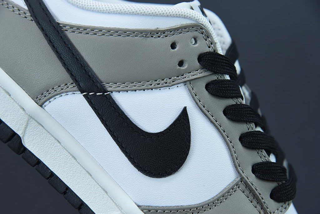 Nike Dunk Low SB gray white
