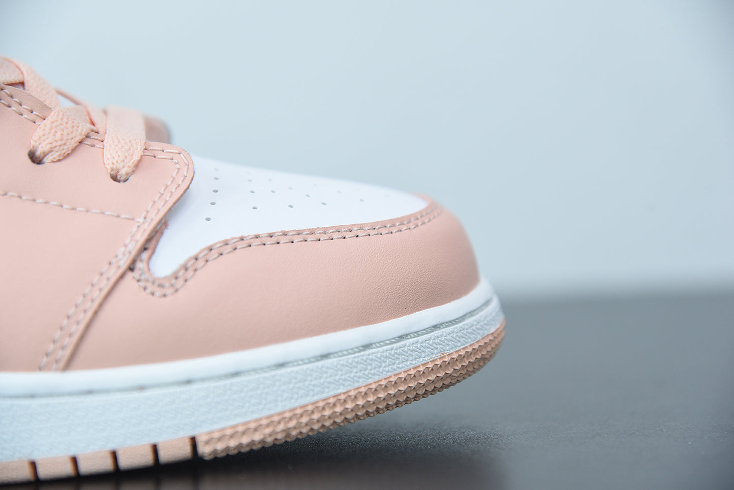 Nike Air Jordan 1 Low Light Artic Pink