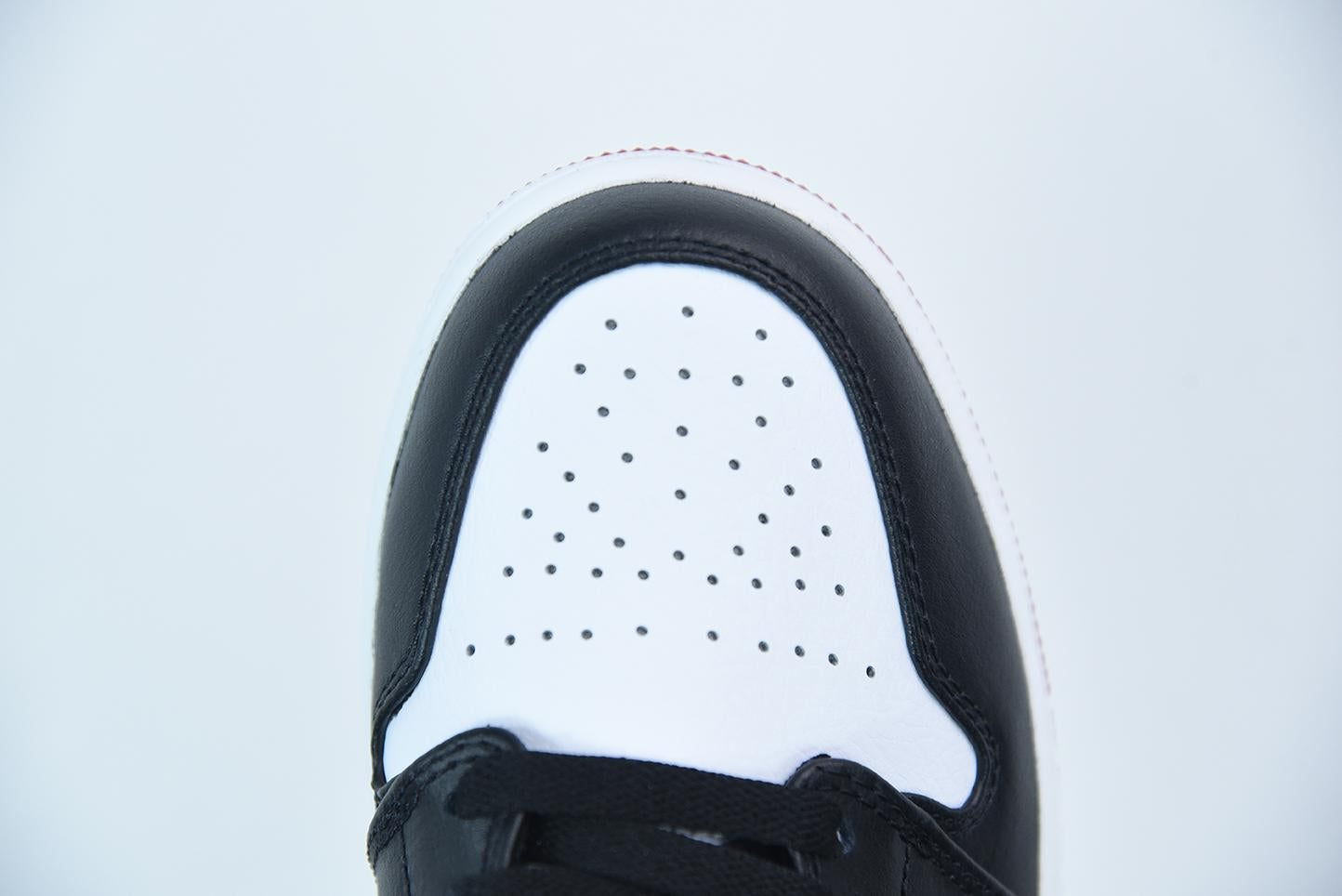 Nike Air Jordan 1 Mid Metalic Red