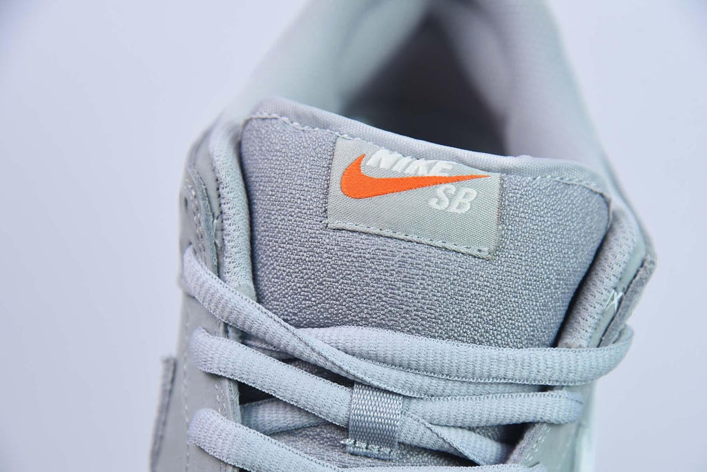 Nike SB Dunk Low Pro Wolf Grey Gum