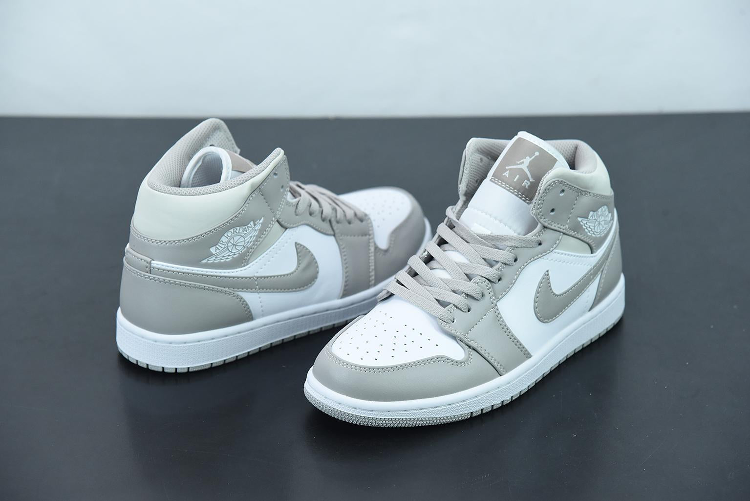Nike Air Jordan 1 Mid College Grey