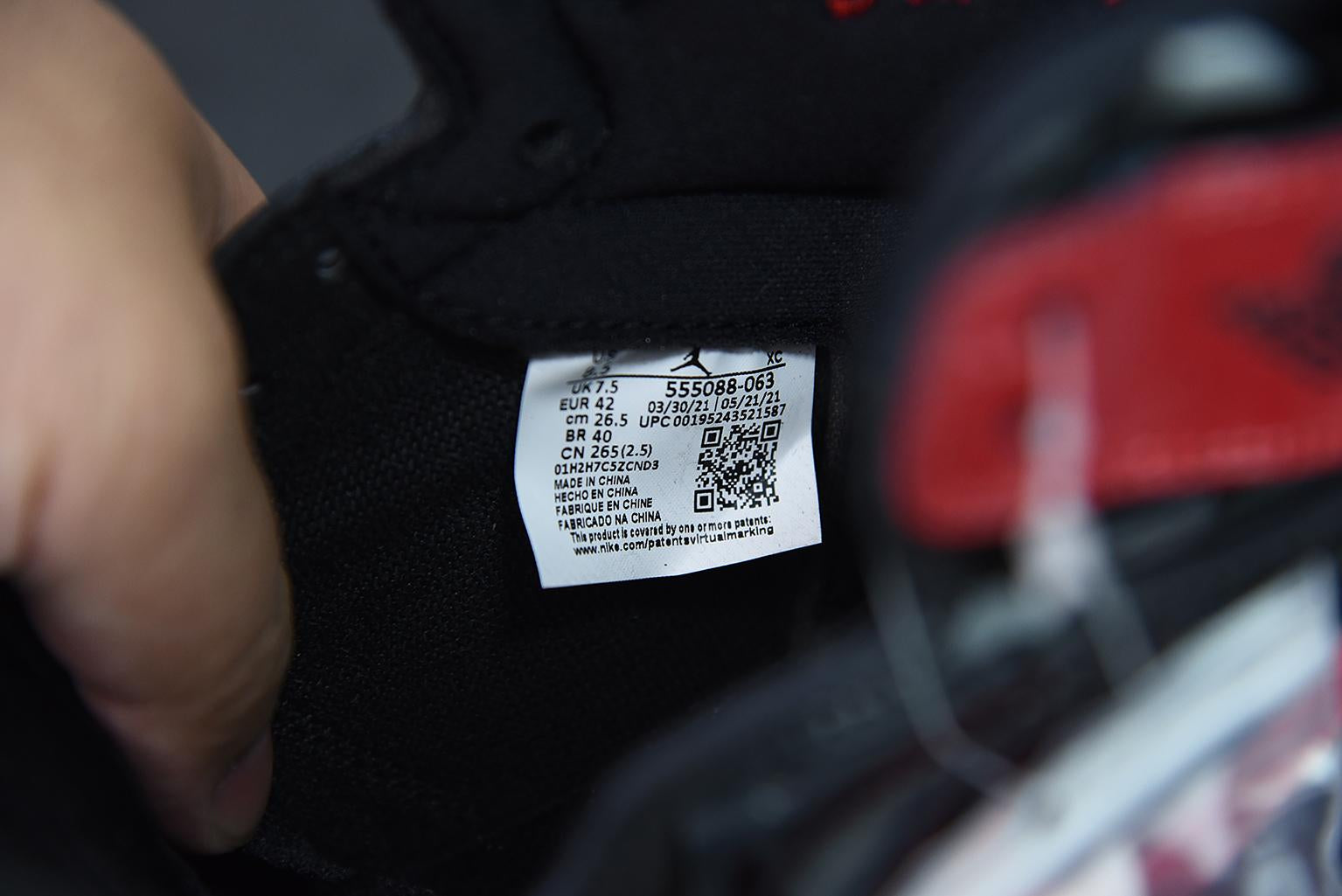 Nike Air Jordan 1 Retro High Patent Bred