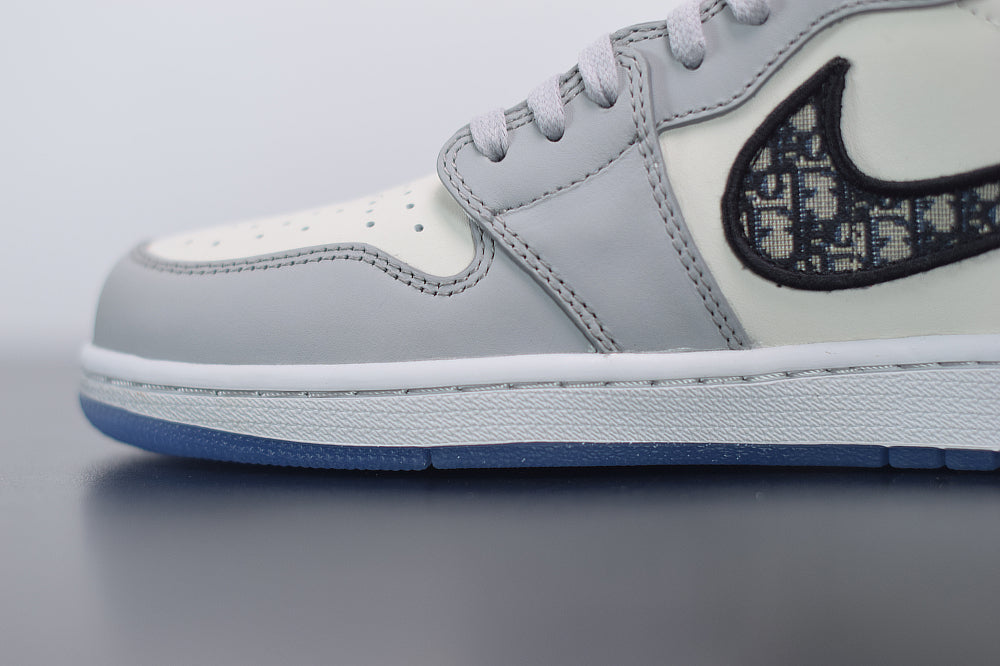 Nike Air Jordan 1 High DIOR