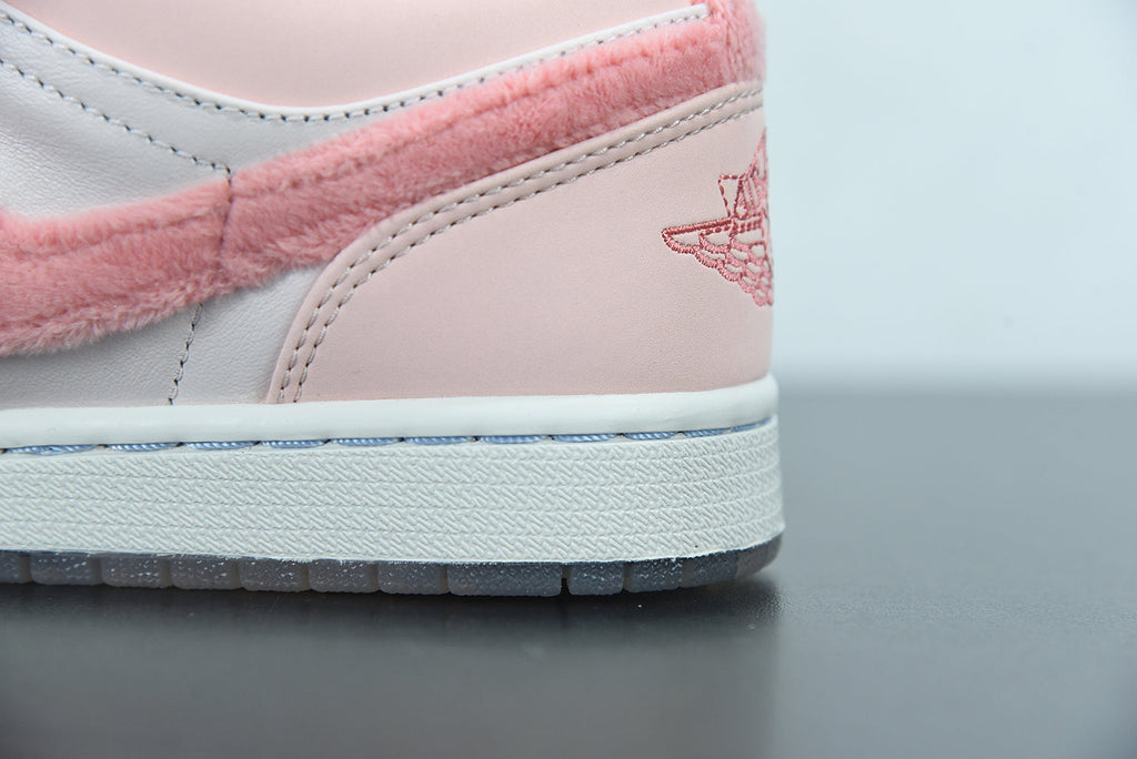 Nike Air Jordan 1 Low Mighty Swooshers Pink