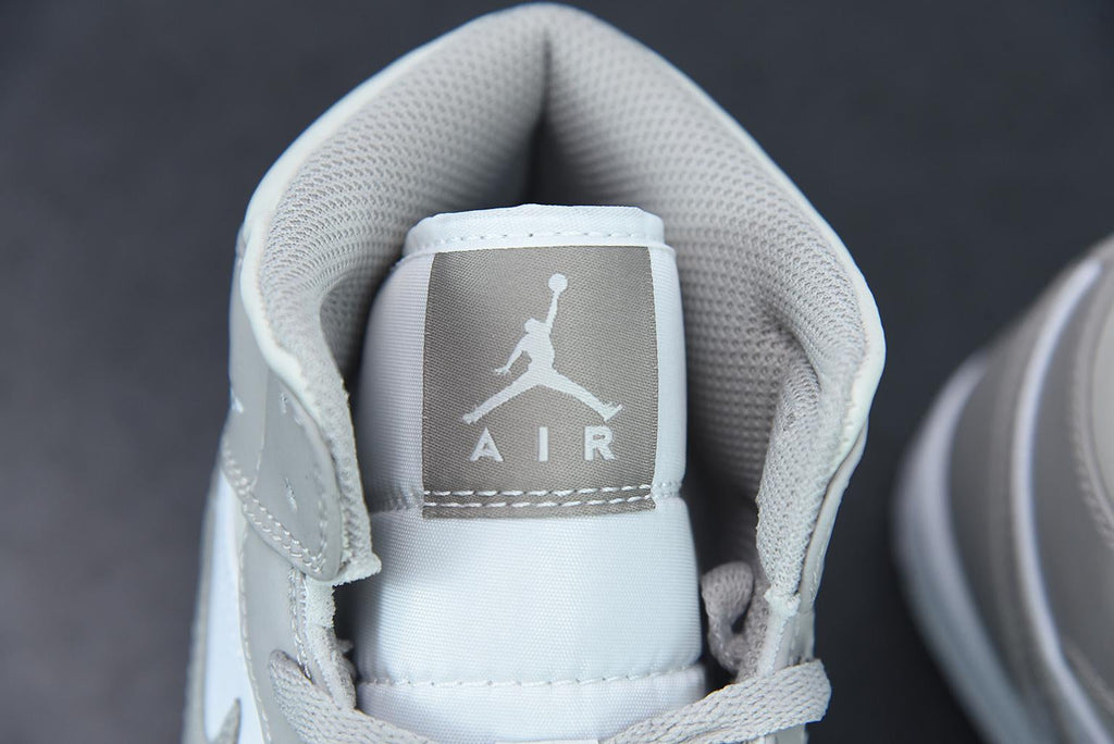 Nike Air Jordan 1 Mid College Grey