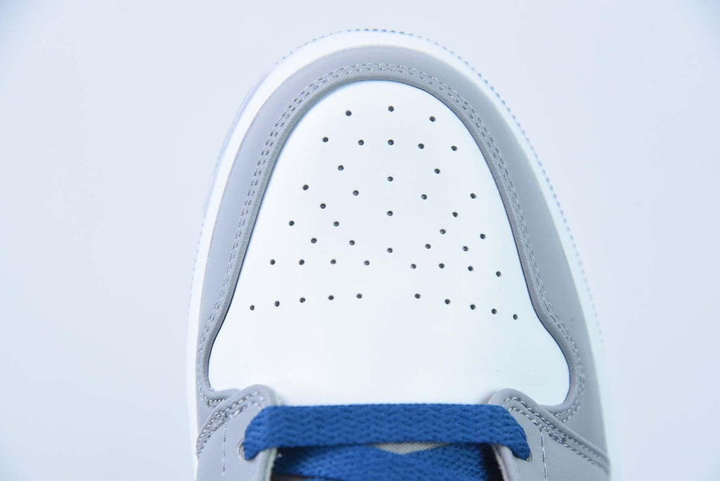 Nike Air Jordan 1 Mid True Blue