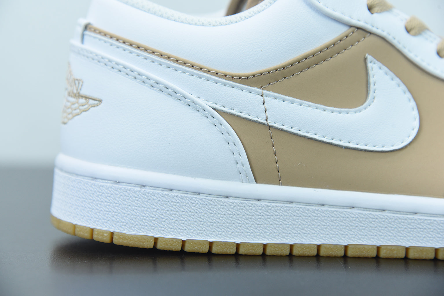 Nike Air Jordan 1 Low Hemp White