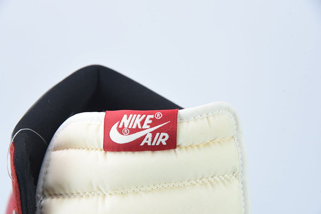 Nike Air Jordan 1 High Chicago Lost and Found