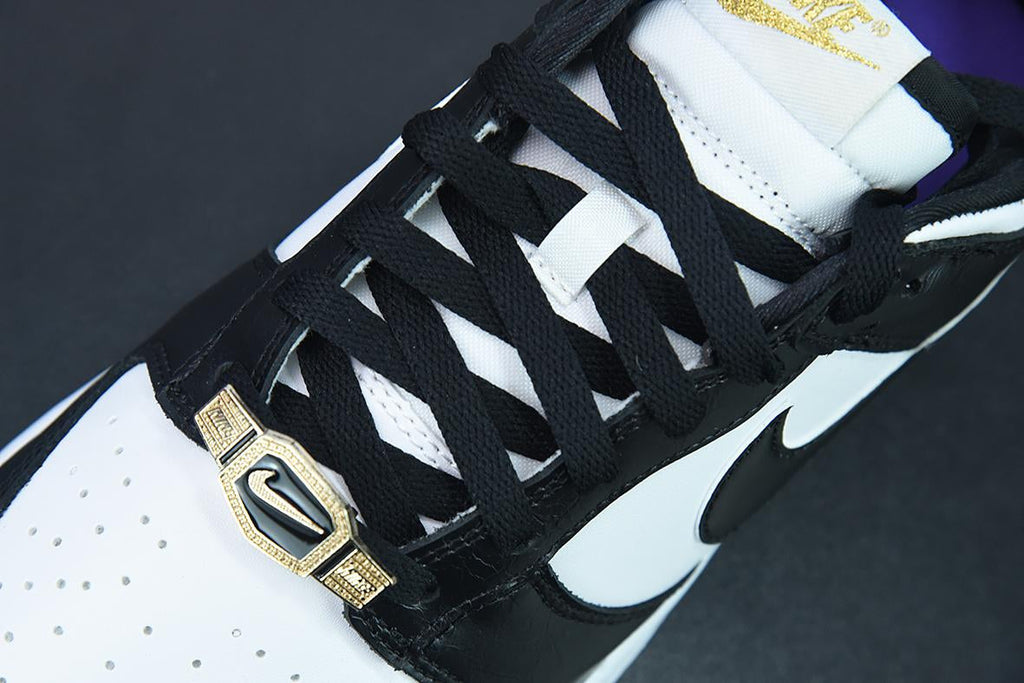 Nike Dunk Low - Would Champ