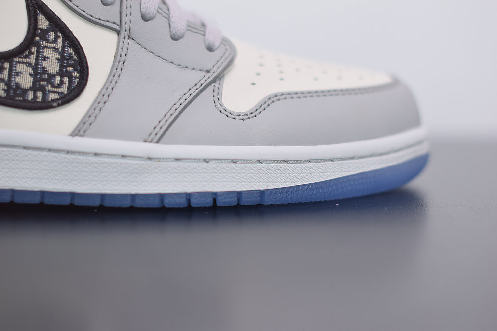 Nike Air Jordan 1 High DIOR