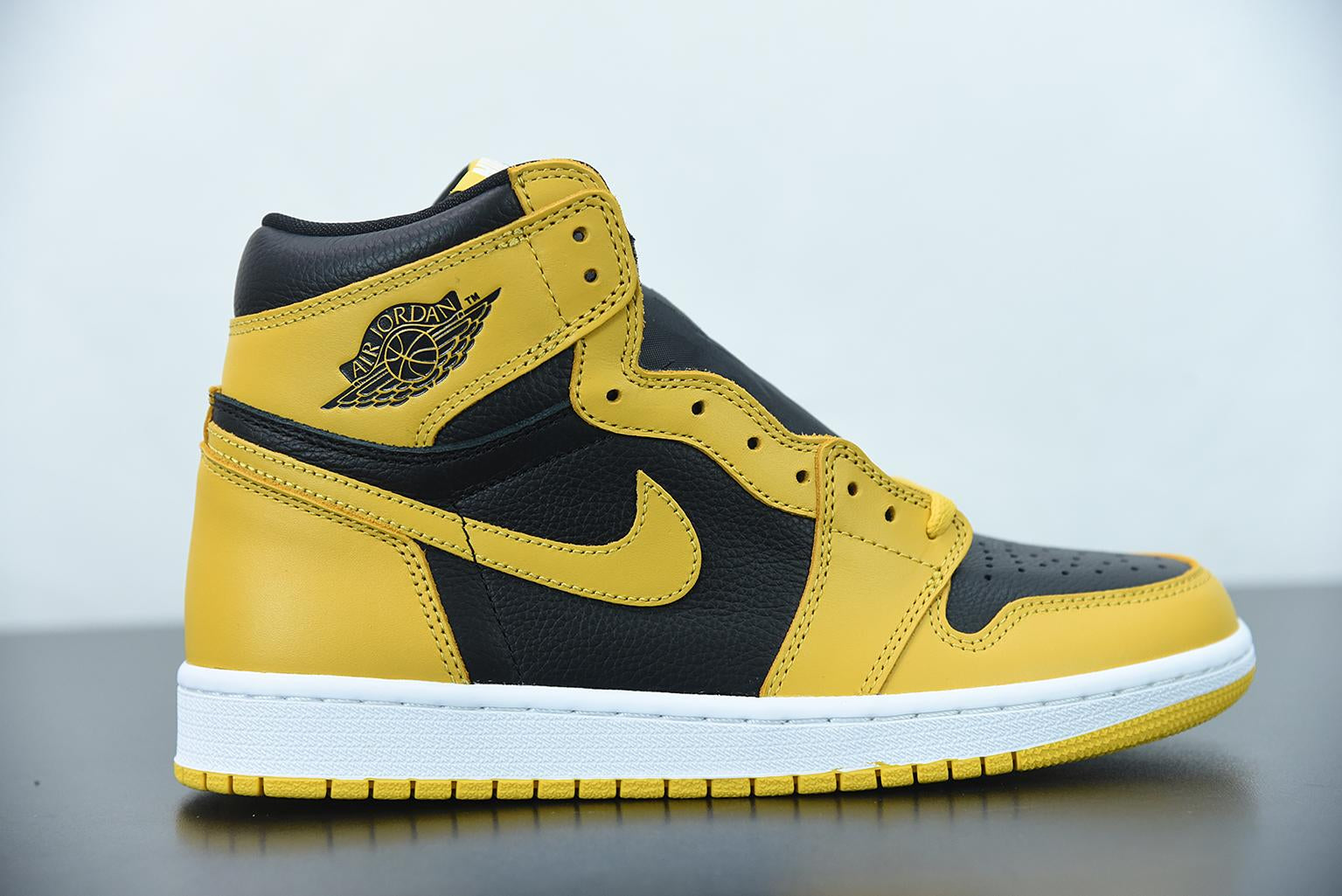 Nike Air Jordan 1 High Pollen
