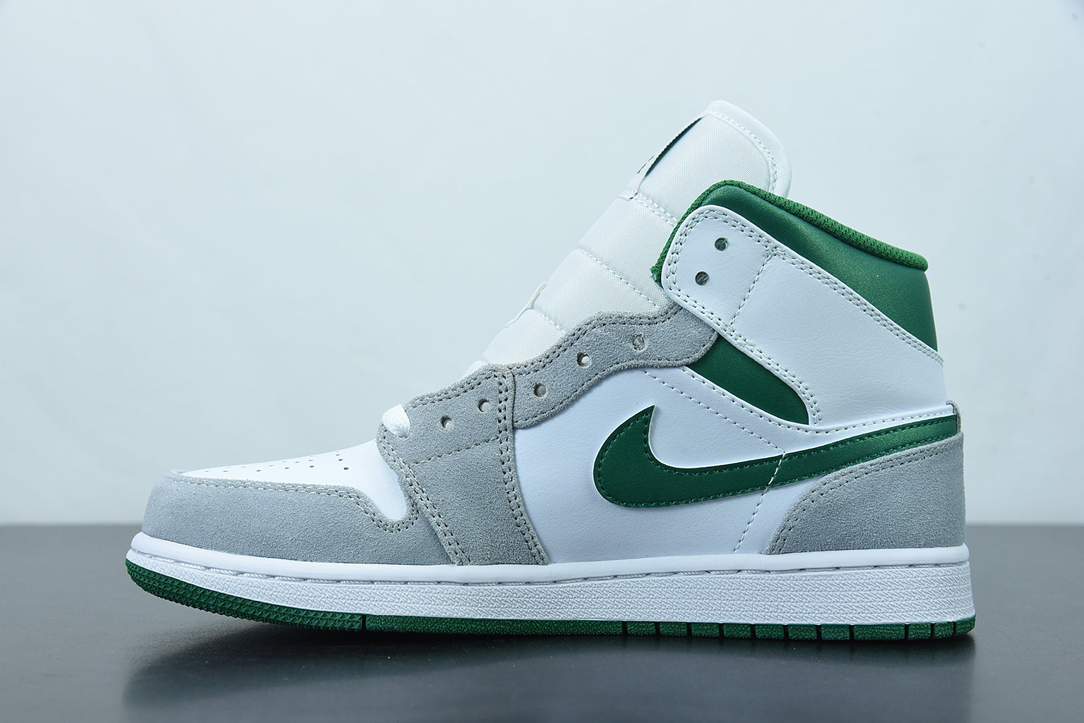 Nike Air Jordan 1 Mid Grey Pine Green