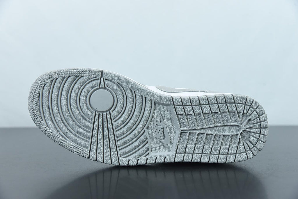 Nike Air Jordan 1 Mid College Grey