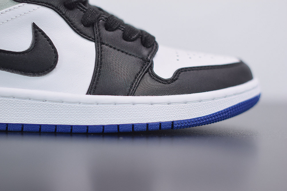 Nike Air Jordan 1 Mid Royal Black