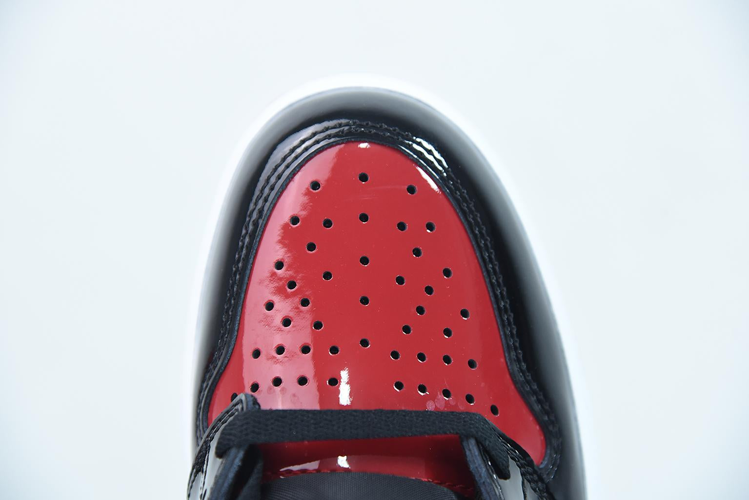 Nike Air Jordan 1 Retro High Patent Bred