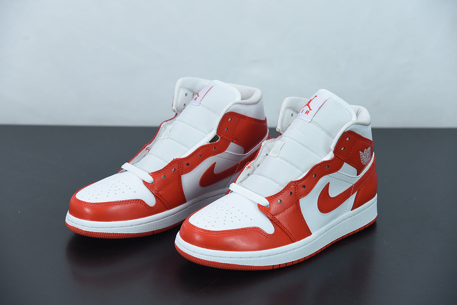 Nike Air Jordan 1 Mid Syracuse