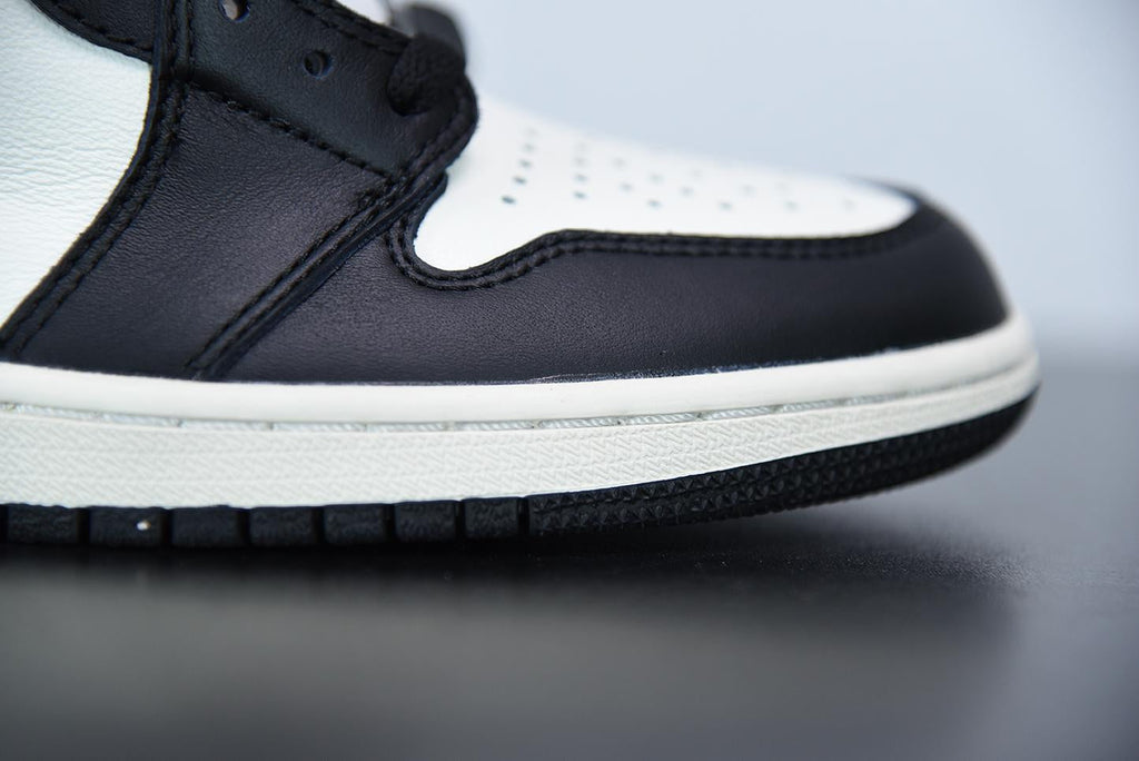 Nike Air Jordan 1 High Dark Mocha