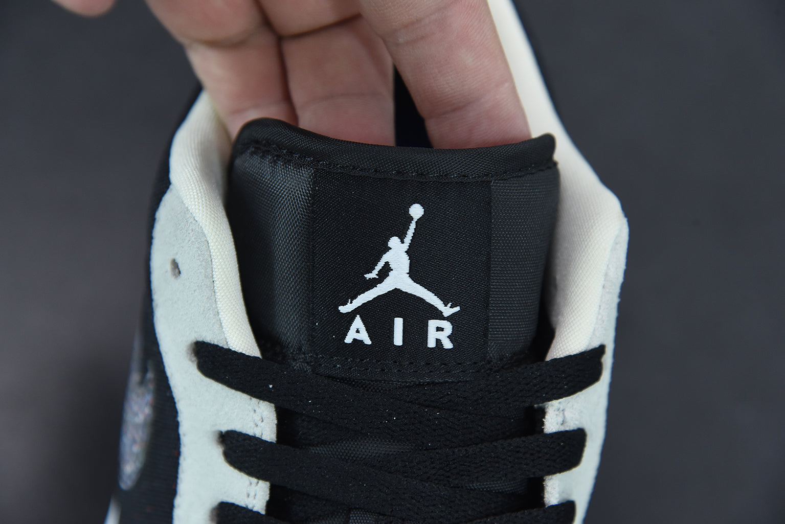 Nike Air Jordan 1 SE Crater Grey