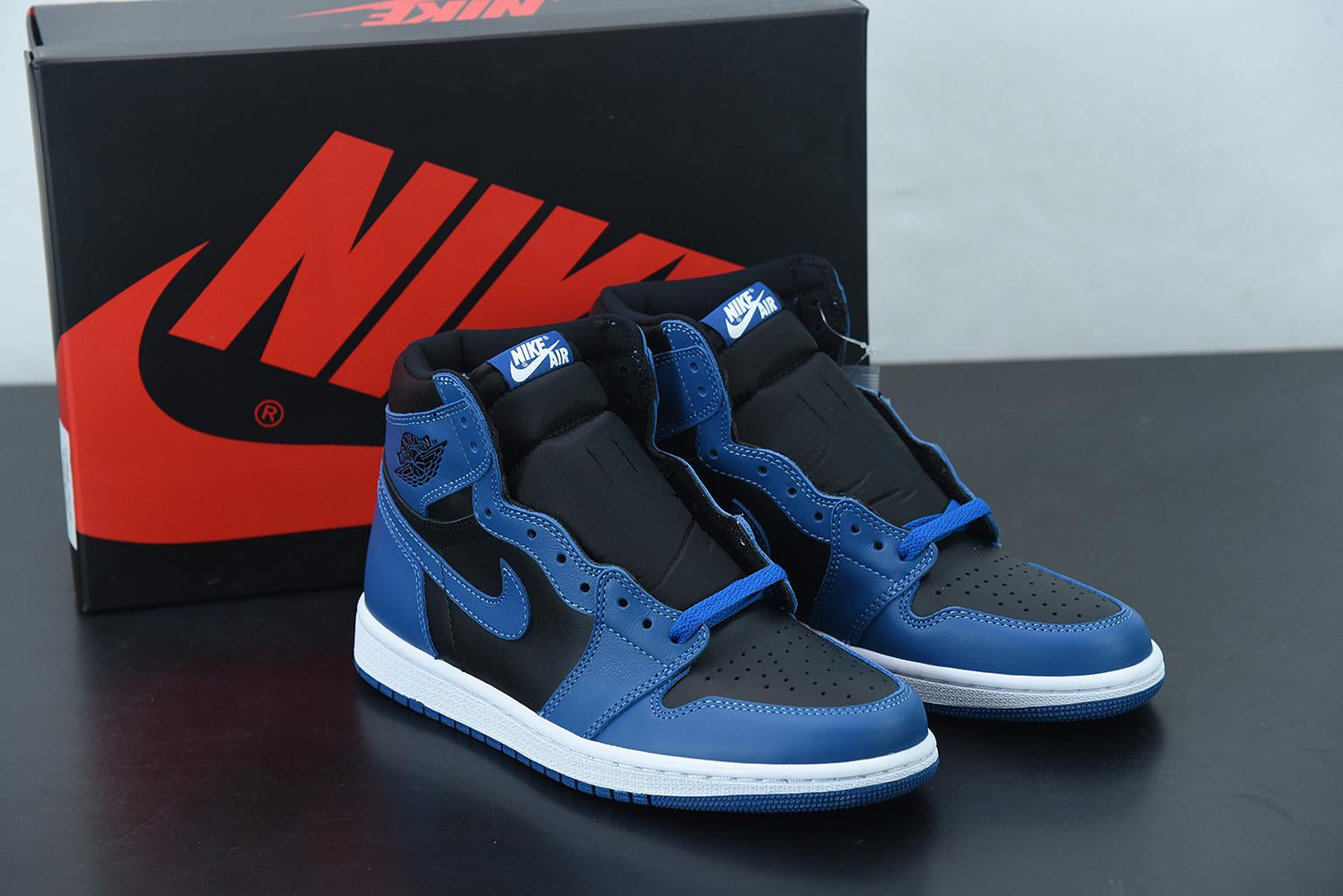 Nike Air Jordan 1 Dark Marina Blue Main image