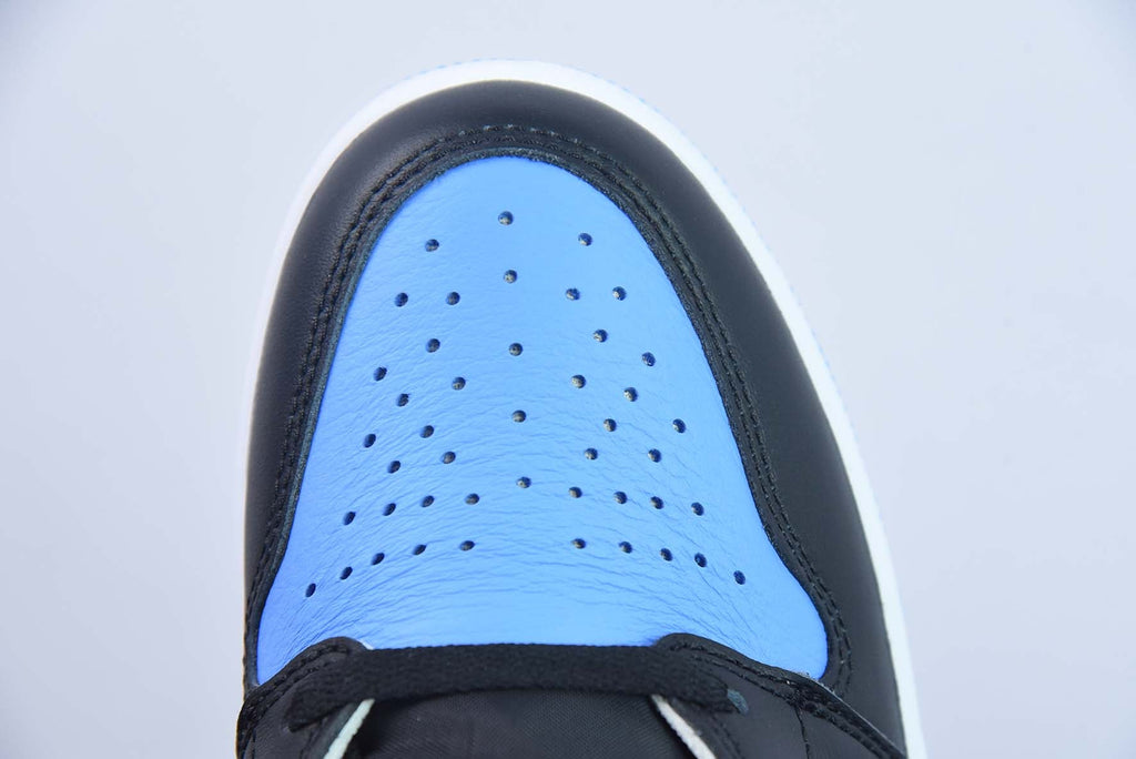 Nike Air Jordan 1 High UNC Toe