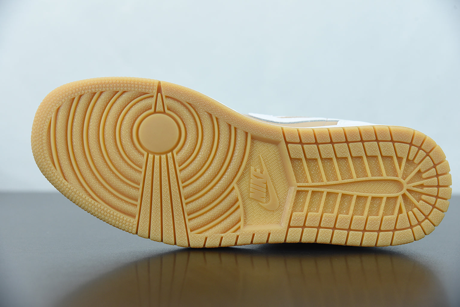 Nike Air Jordan 1 Low Hemp White