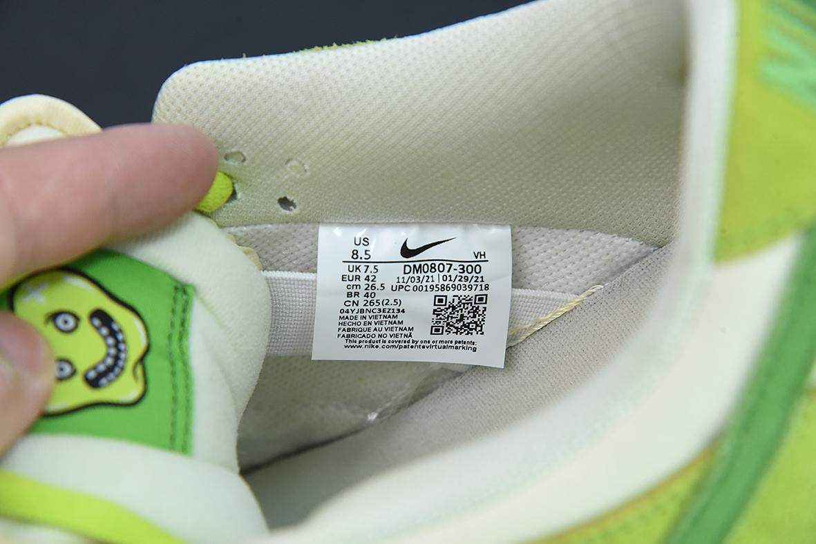 Nike SB Dunk Low Pro Sour Apple