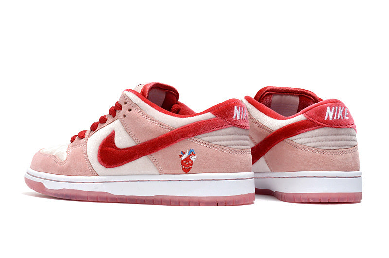 Nike SB Dunk Low Strangelove