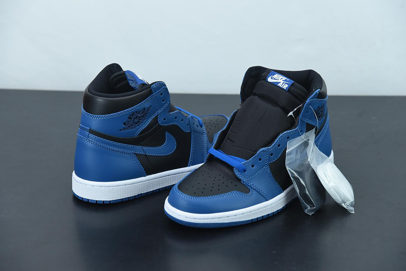 Nike Air Jordan 1 Dark Marina Blue Secondary image