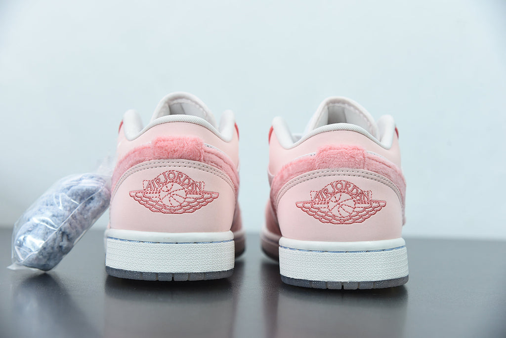 Nike Air Jordan 1 Low Mighty Swooshers Pink