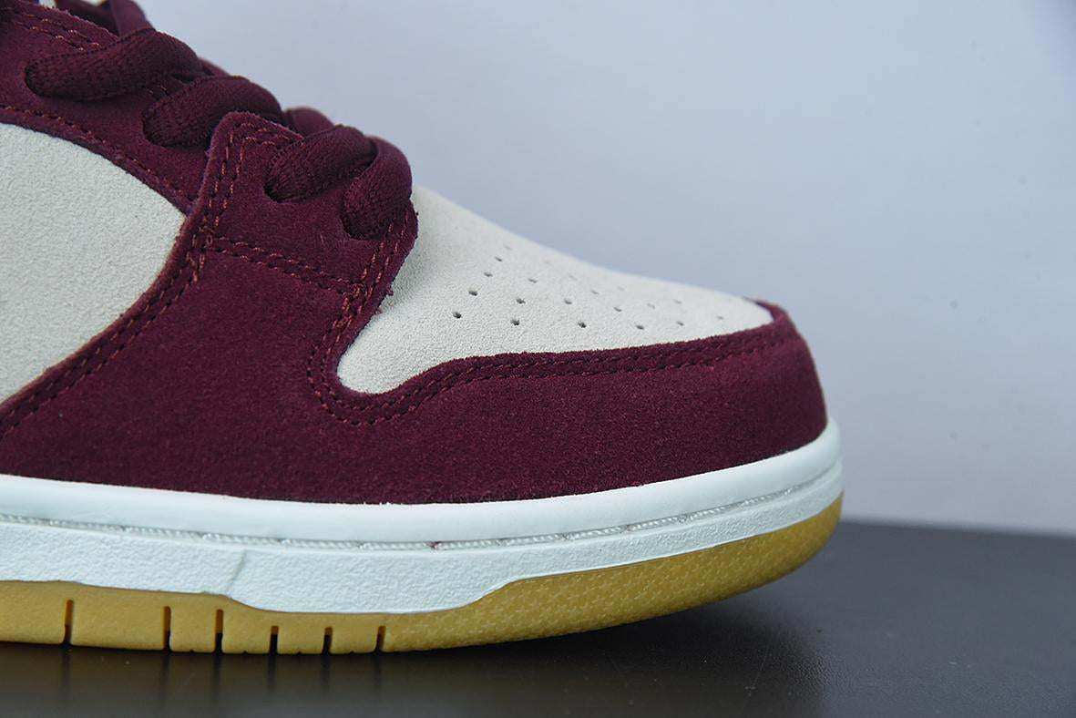 Nike Dunk Low "Skate Like a Girl"