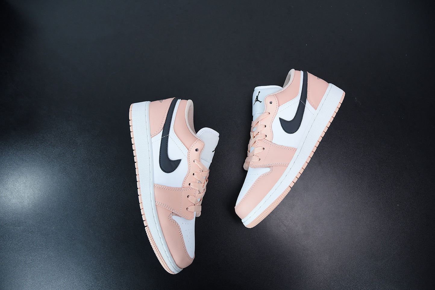 Nike Air Jordan 1 Low Light Artic Pink