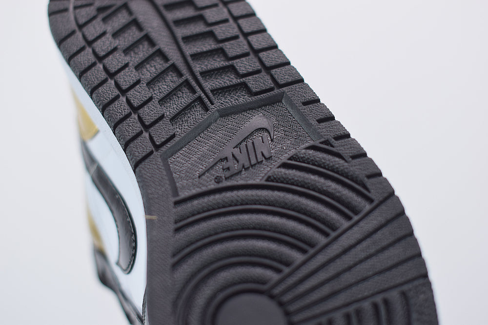 Nike Air Jordan 1 Low Gold Toe