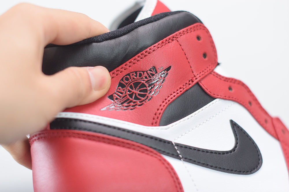 Nike Air Jordan 1 Mid Gym Red