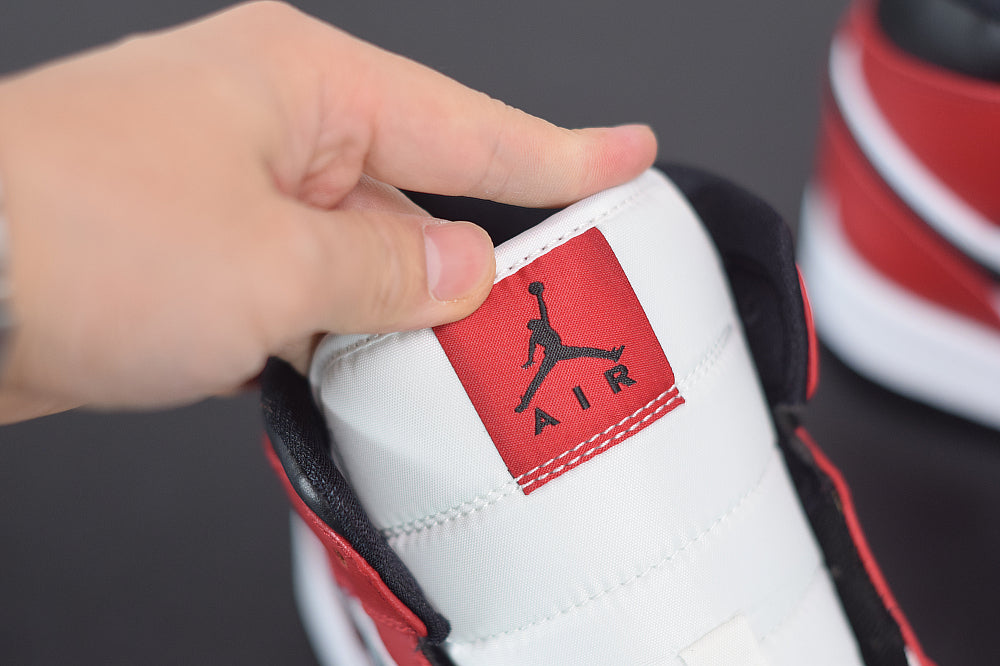 Nike Air Jordan 1 Mid Gym Red