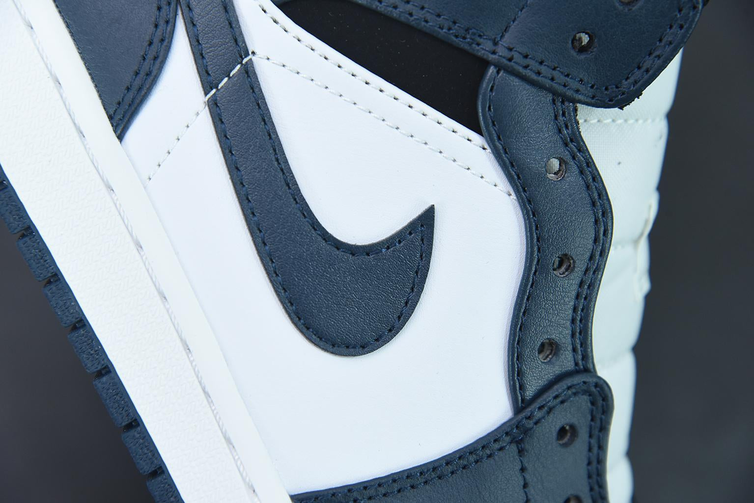 Nike Air Jordan 1 Mid  Dark Teal