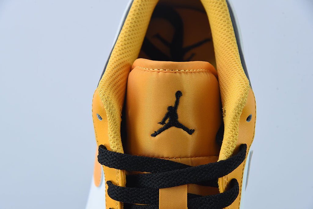 Nike Air Jordan 1 Low Taxi