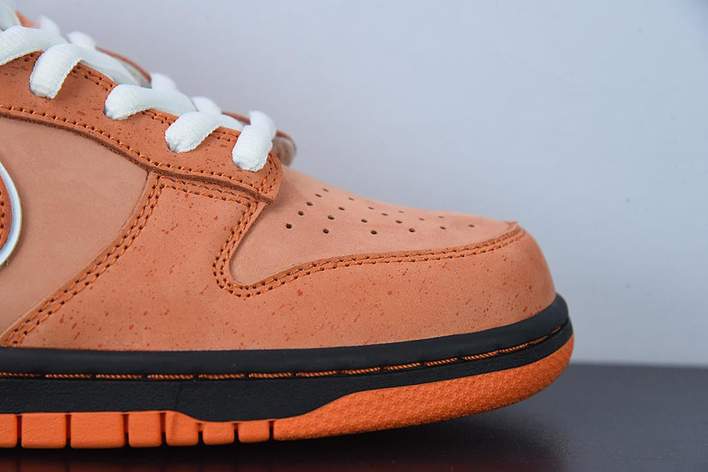 Nike SB Dunk Low x Orange Lobster