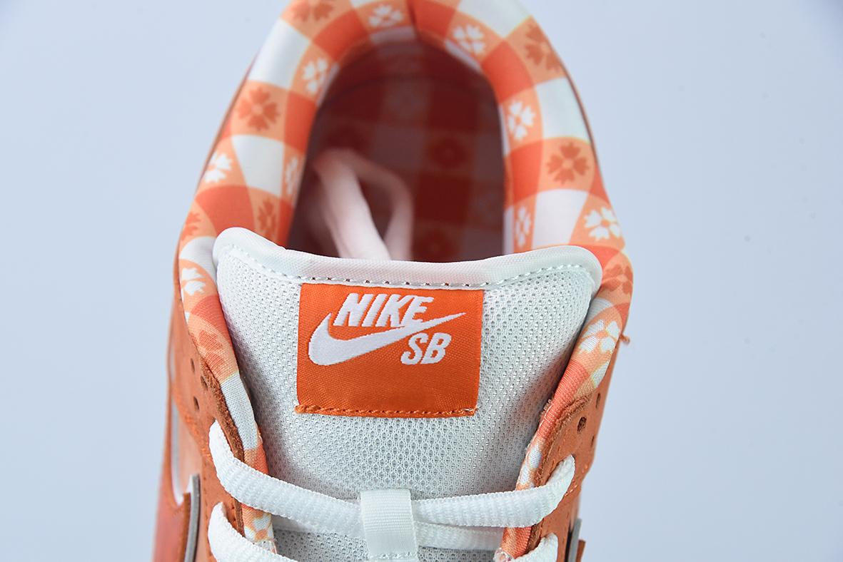 Nike SB Dunk Low x Orange Lobster