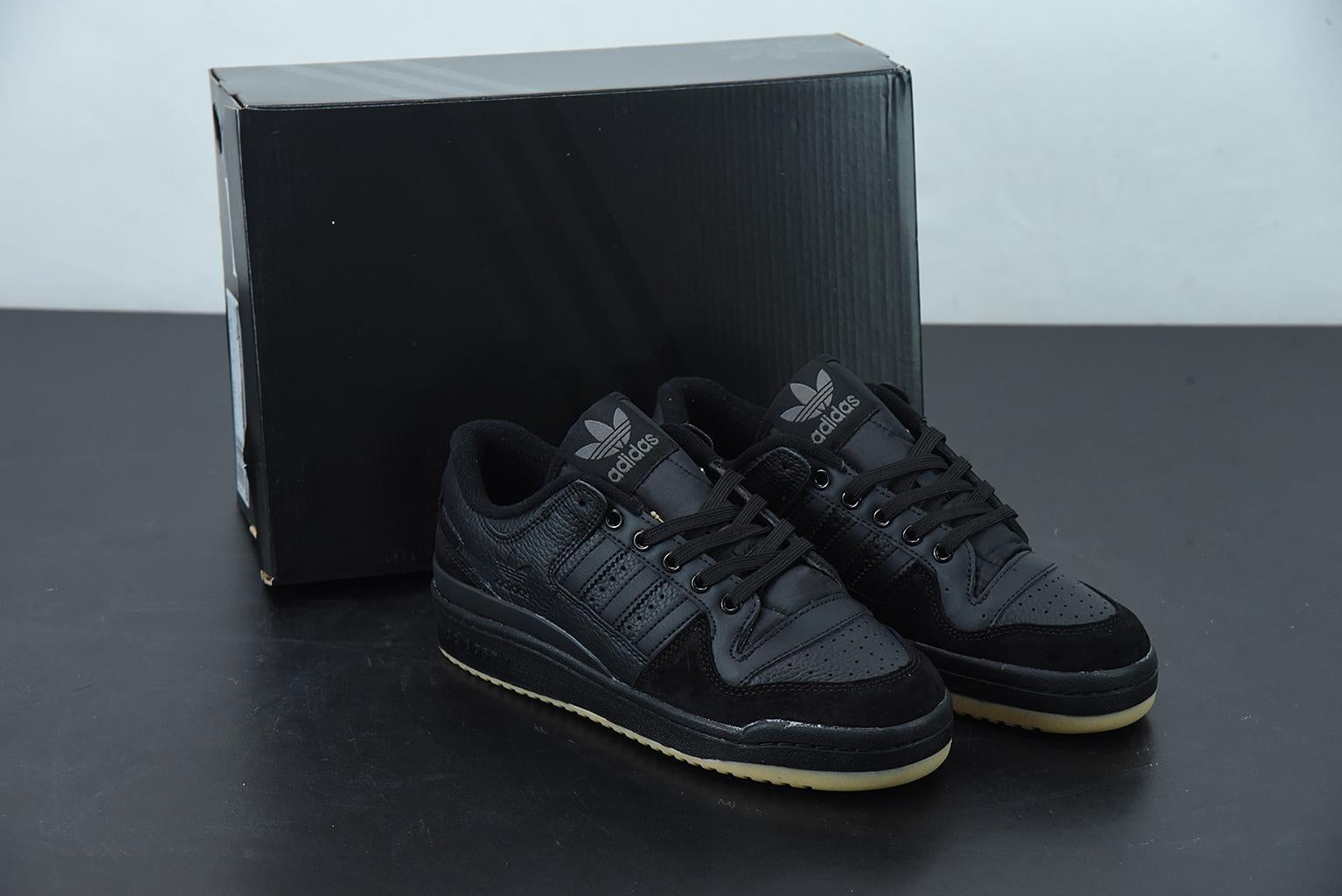 Adidas Forum Originals Core Black Main image